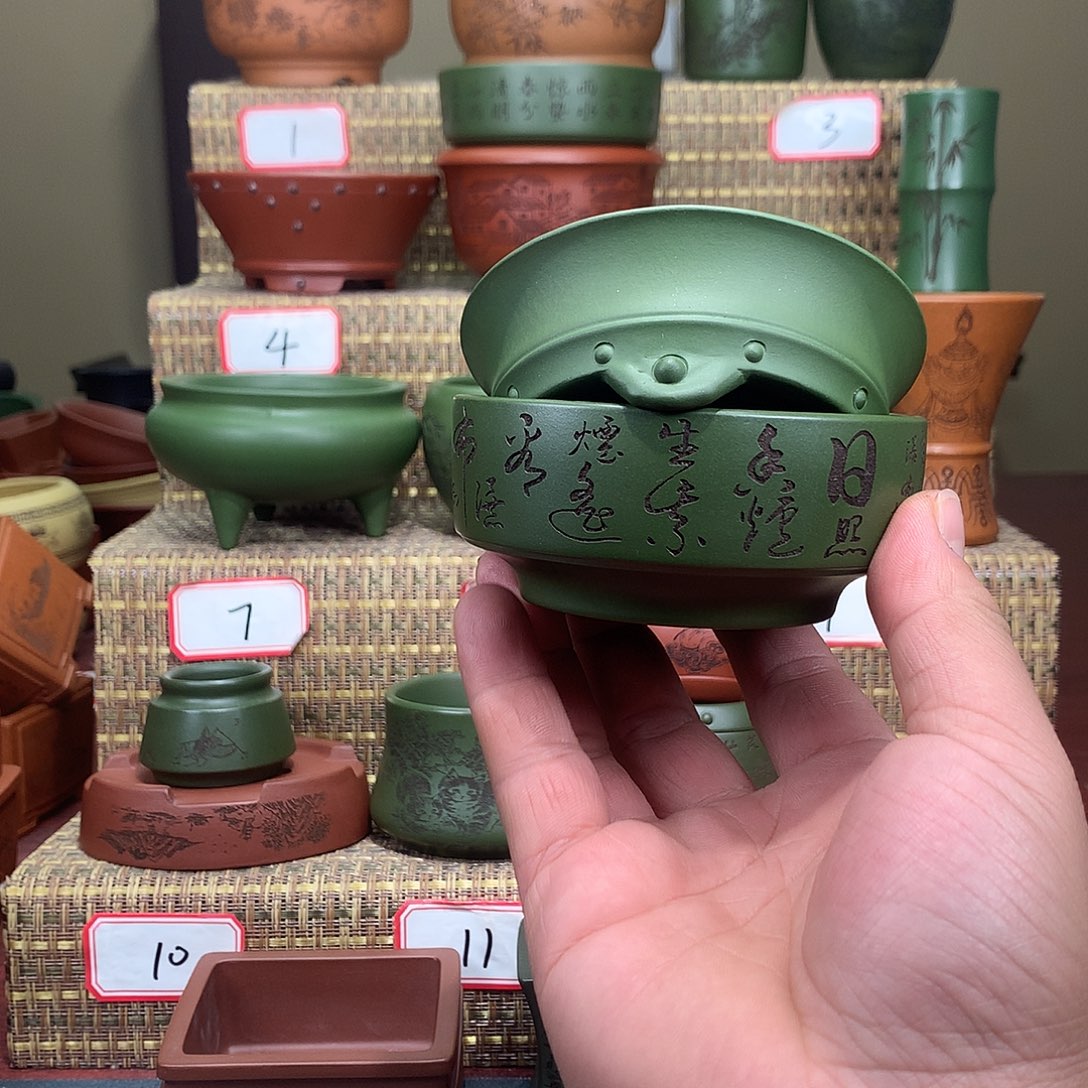 紫砂花盆曼****院紫砂的颜色