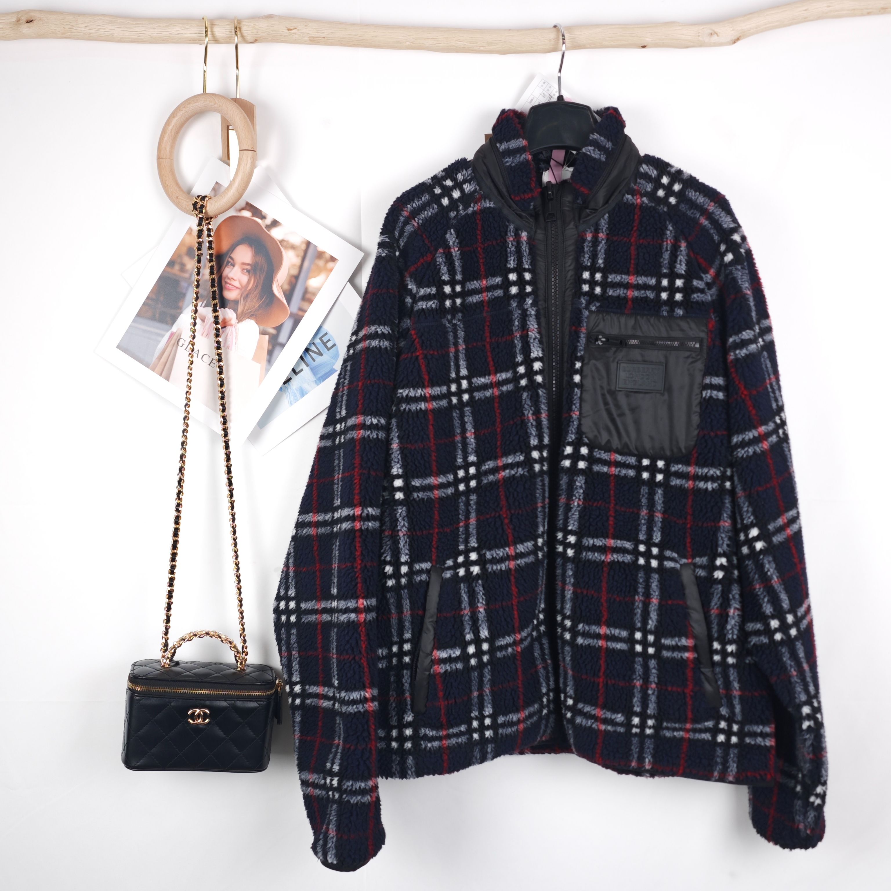 99新 BURBERRY/博柏利  海囤Q/巴宝莉上衣/M码/cst26550