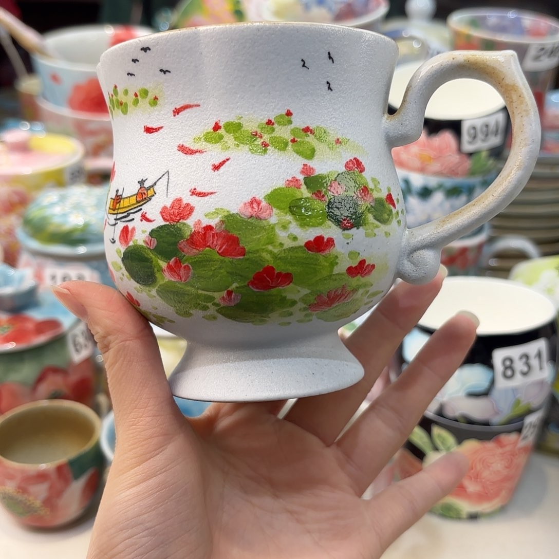 瓷片兔兔好可爱啊我