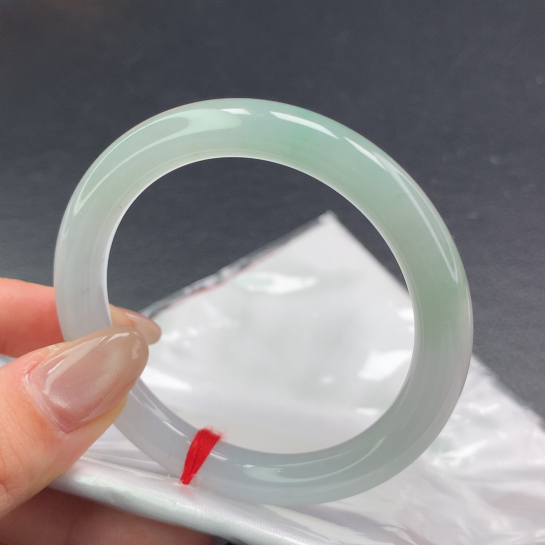 翡翠手镯未镶嵌(27号)圆条