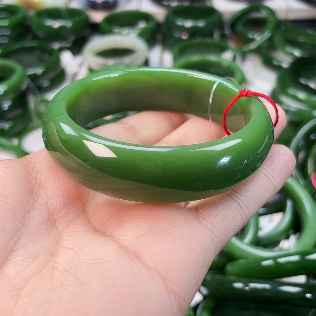 和田玉（碧玉）手镯未镶嵌