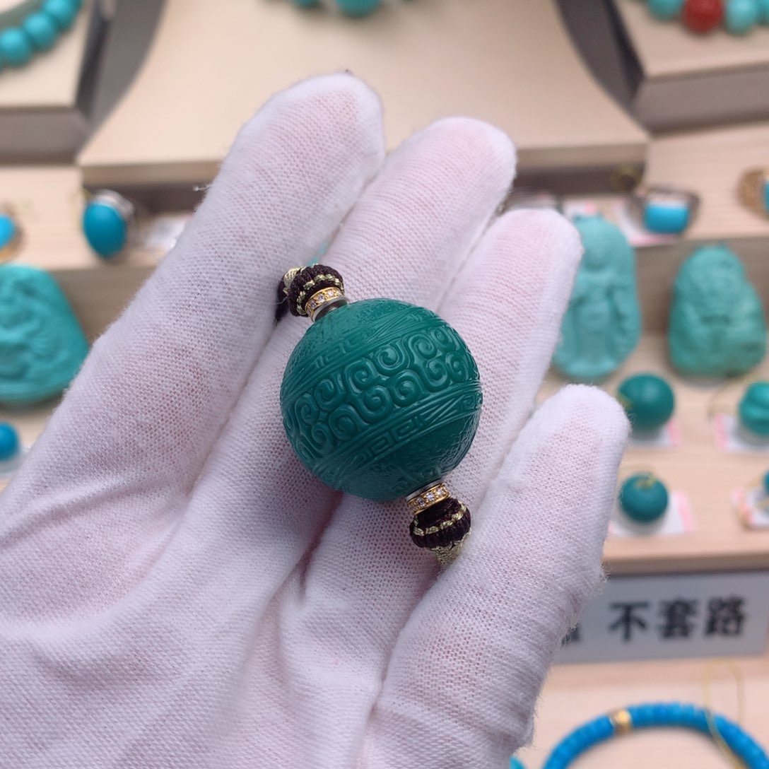 绿松石珠宝奇石18K金镶嵌24.6mm