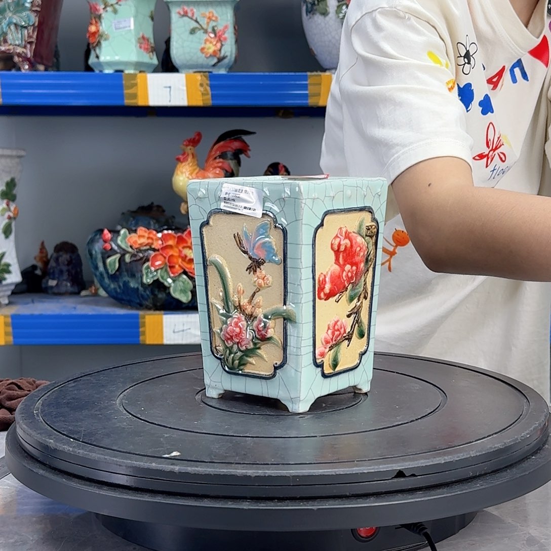 W***瘦你在哪呢现在干吗