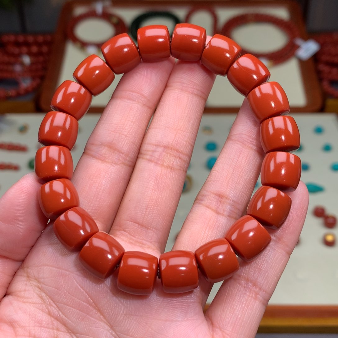 南红玛瑙颈饰未镶嵌