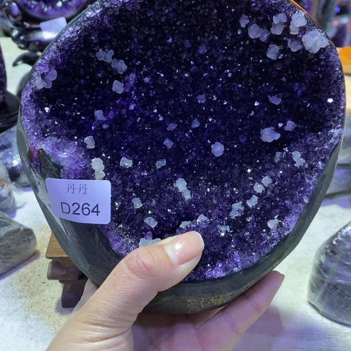 水晶摆件未镶嵌大*娇摆件