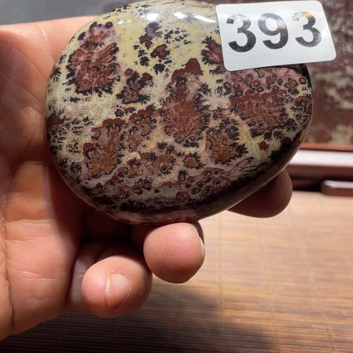 香榧木利**苑广西柳州国画石头