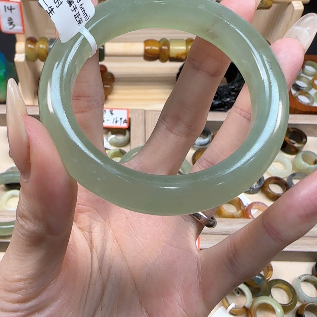 蛇纹石玉岫玉内径17.4合金?**姐