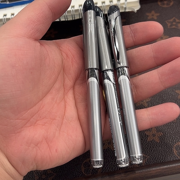 拔冒中性笔黑色发3支