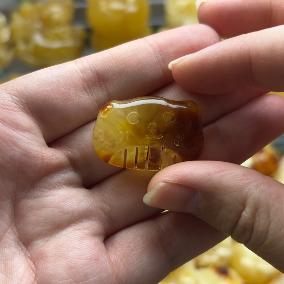 蜜蜡裸石未镶嵌蜜蜡配饰打孔不退换