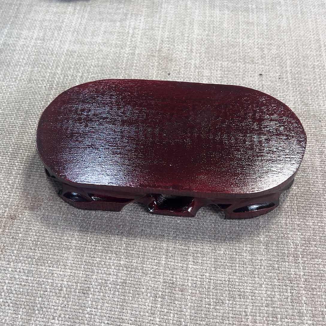 我***麻红木底座精雕工艺品