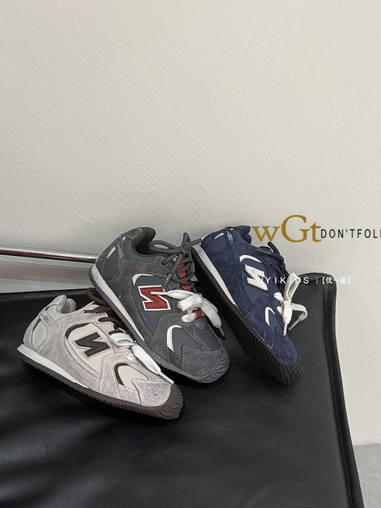 儿童复古字母阿甘鞋男童加绒学生户外休闲防踢运动鞋女童德训鞋潮