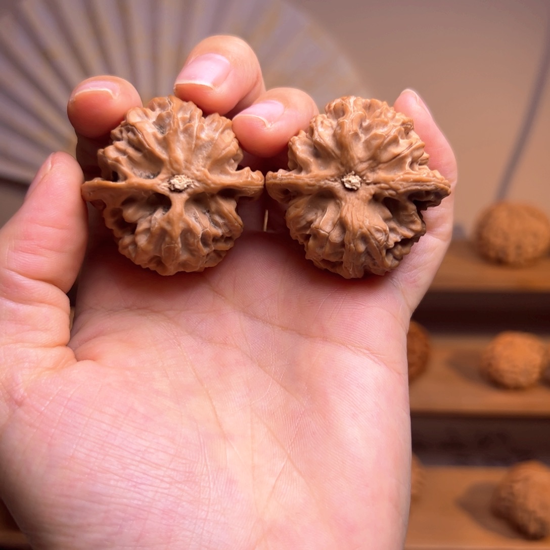 文玩核桃吊坠苹果全品39