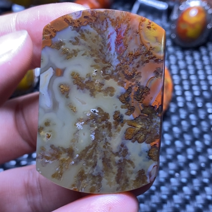 玛瑙/玉髓颈饰未镶嵌