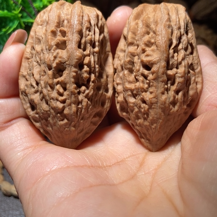 把件文玩核桃东北楸子小雪95