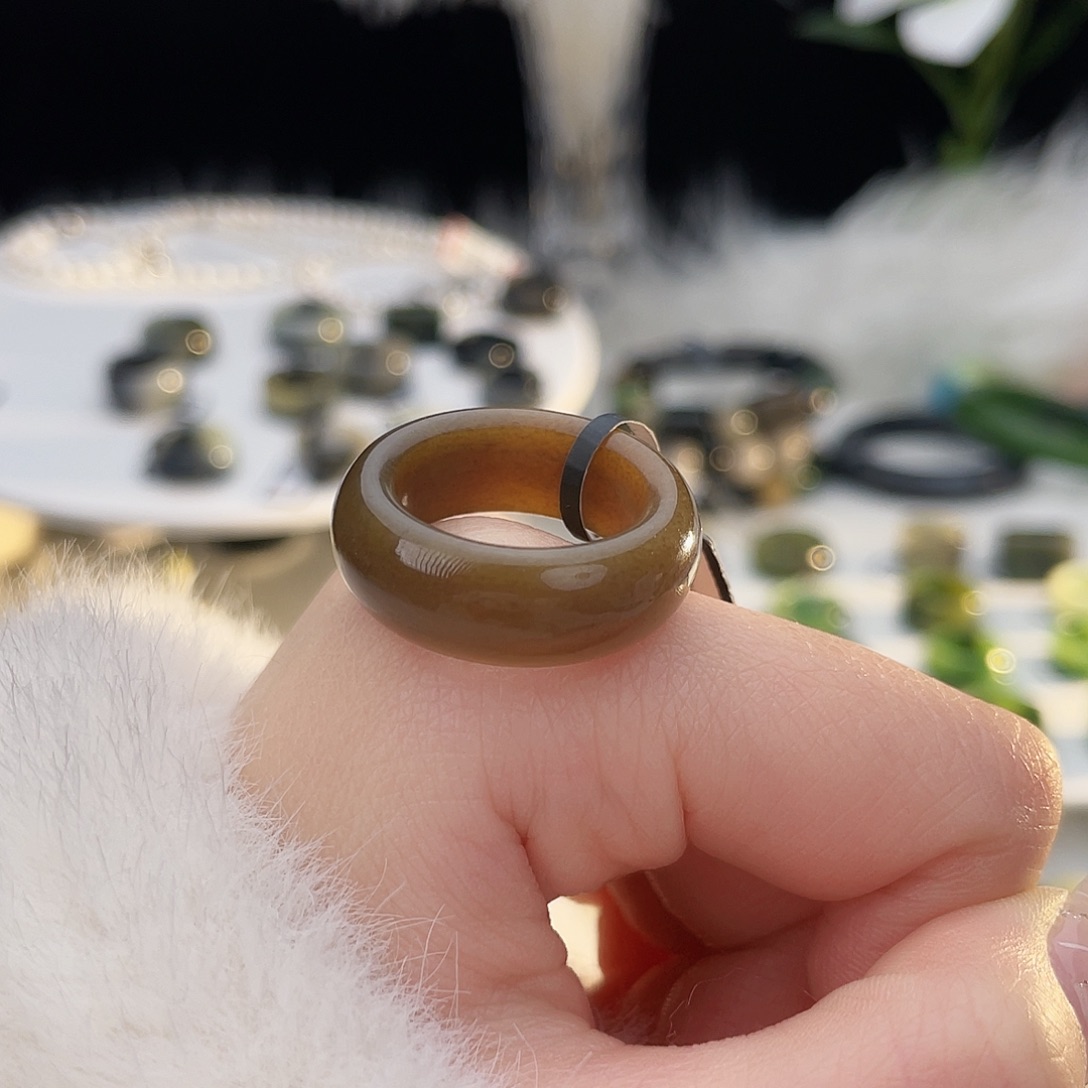 和田玉未镶嵌戒指k96 深红糖墩墩18.0mm