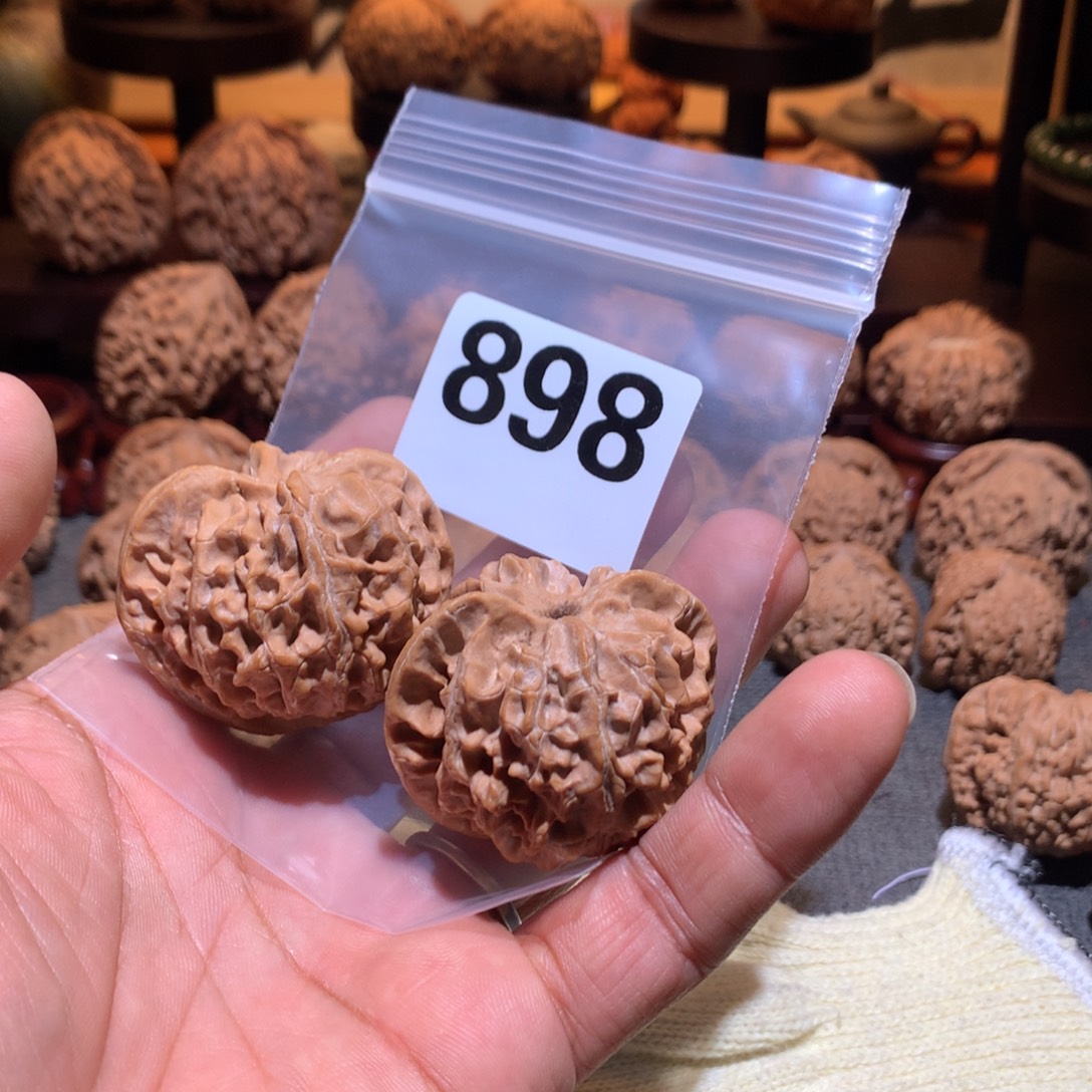 h***發桃核把件苹果园898号