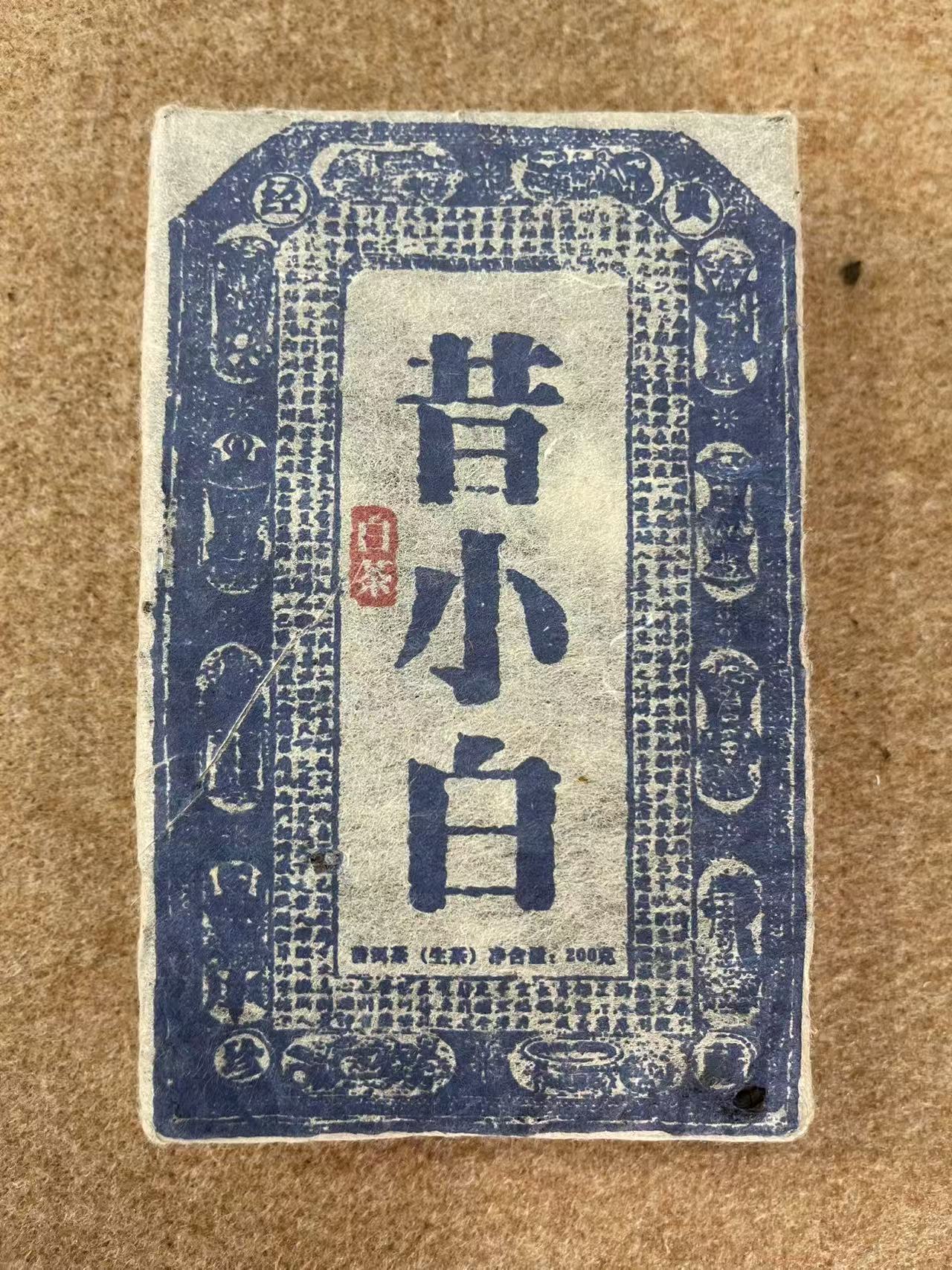 2023年昔小白白茶砖200g