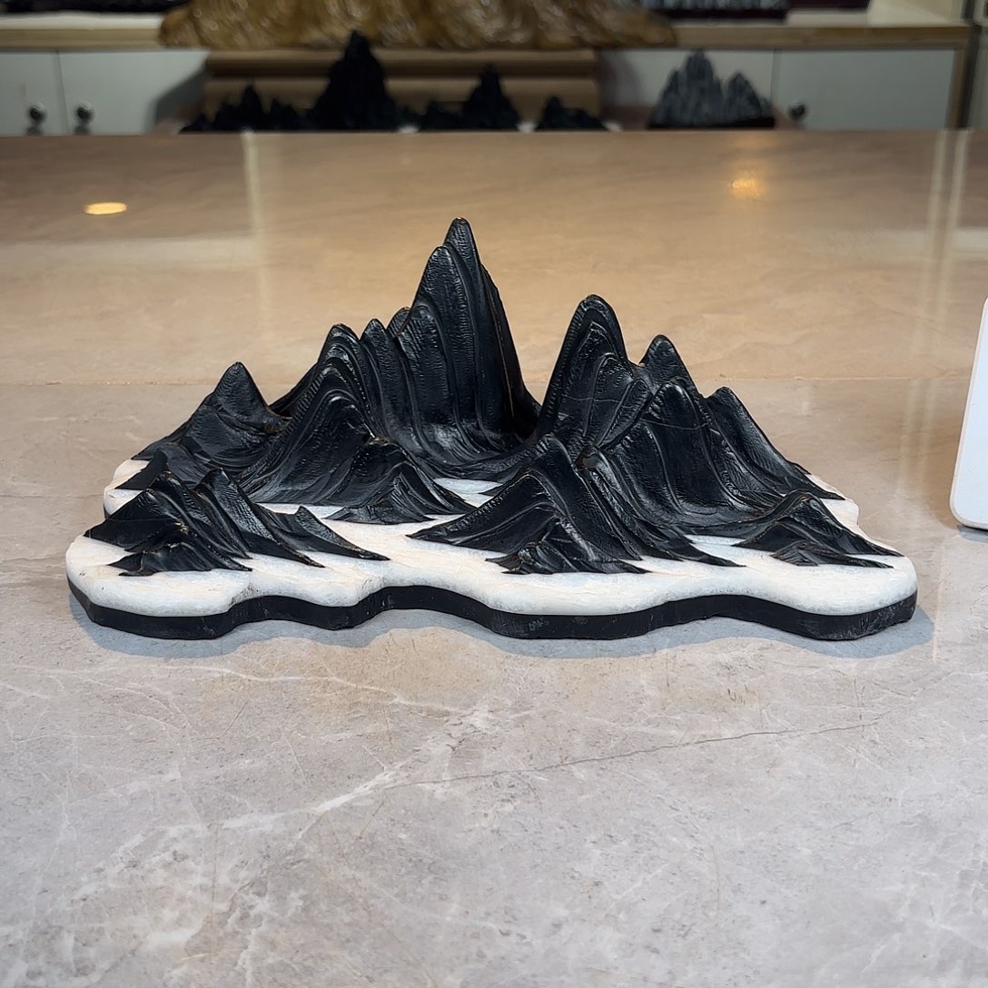 午***阳灵璧石手工雕刻奇石摆件