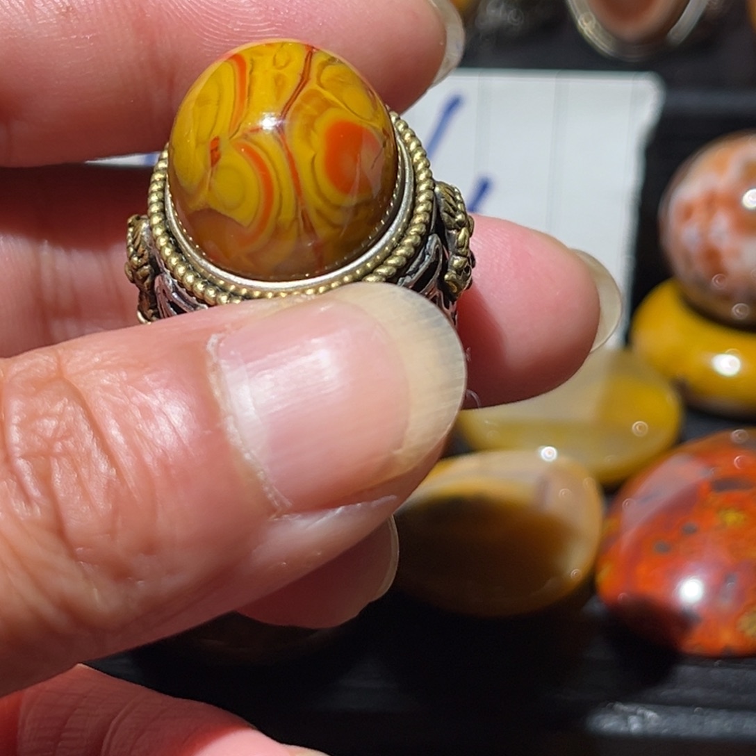 人***戏玛瑙/玉髓未镶嵌戒指