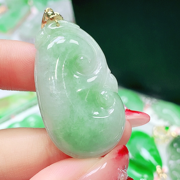 翡翠未镶嵌颈饰翡翠