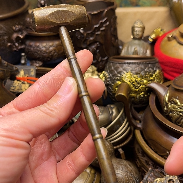 精美铜器批发档口