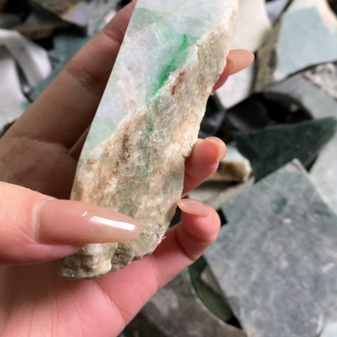 颈饰未镶嵌翡翠天然翡翠