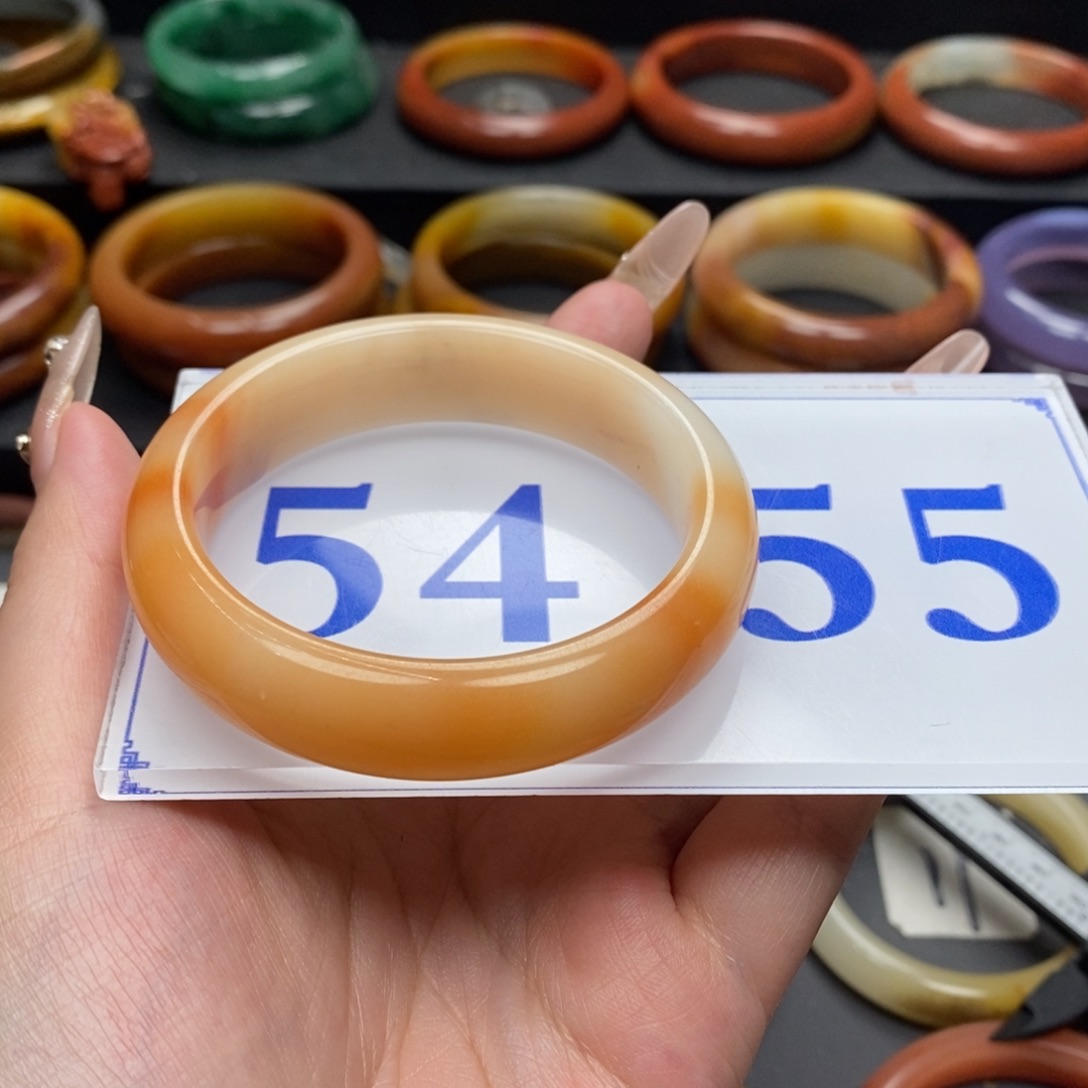 石英质玉（黄龙玉）手镯未镶嵌