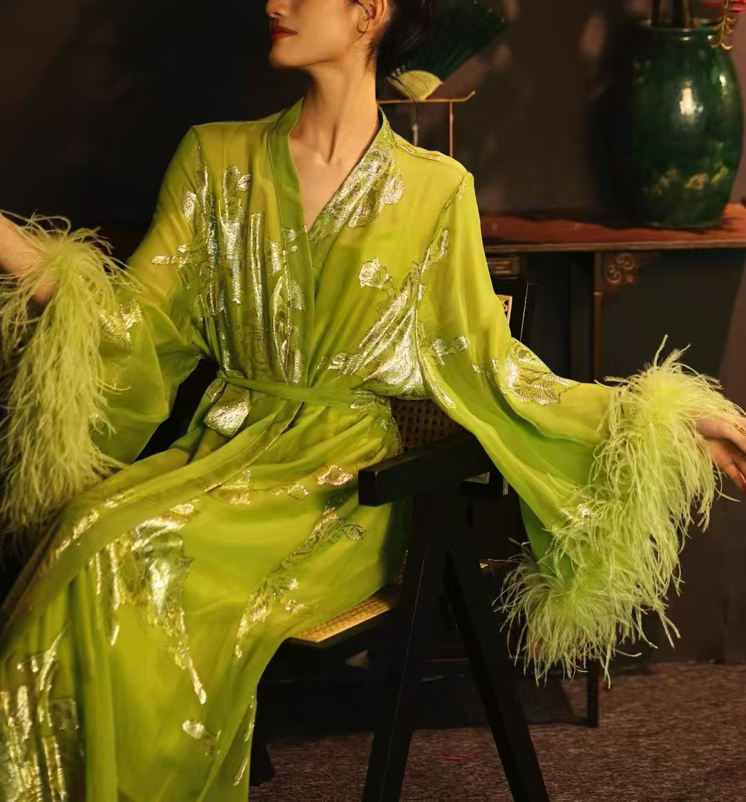 【李小姐】私人定制仙气烧花长款连衣裙鸵鸟羽毛印花重工系类大袖