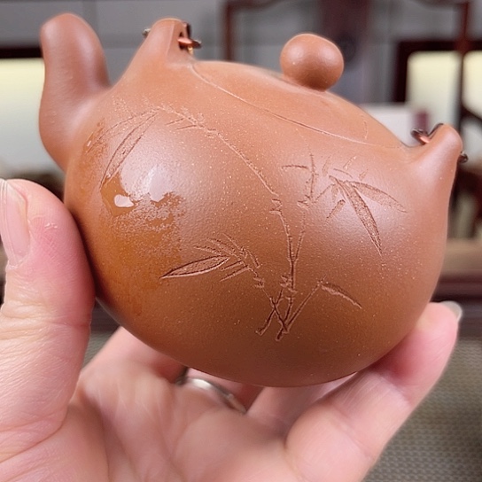 紫砂茶壶今天的天气好