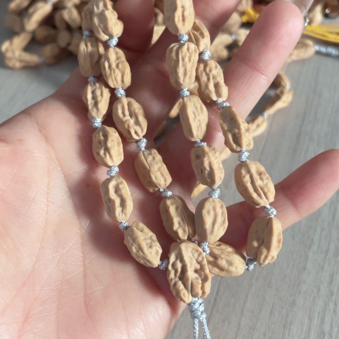 （***版文玩核桃手串手持双圈