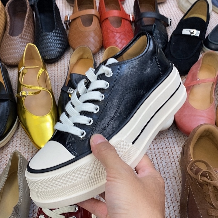 马皮黑色36码系带厚底休闲鞋