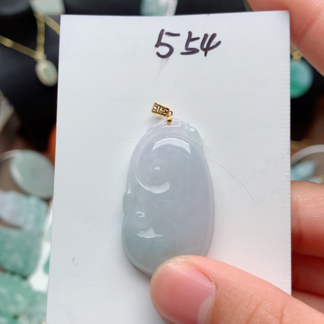 翡翠颈饰18K金镶嵌吊坠