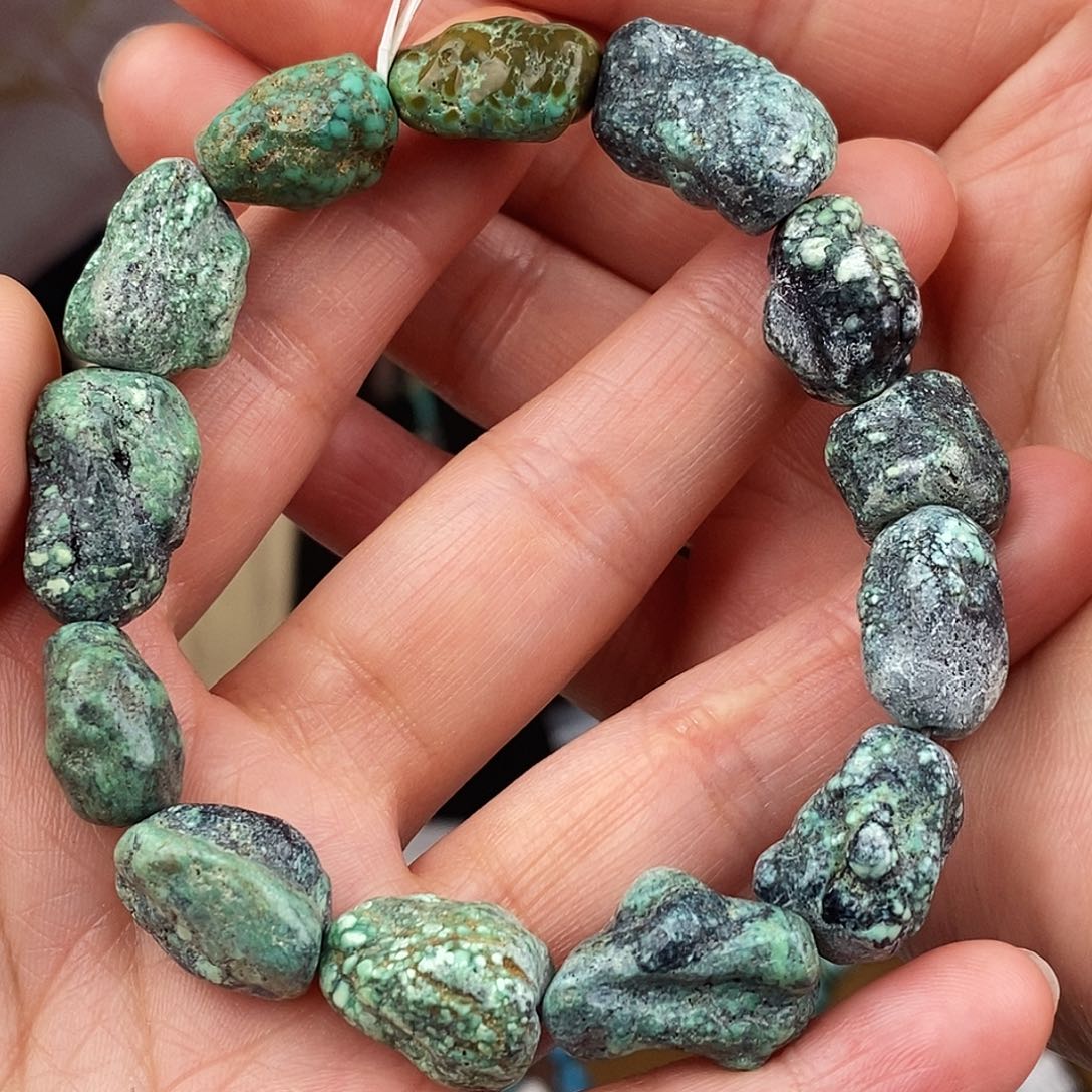 绿松石未镶嵌原矿