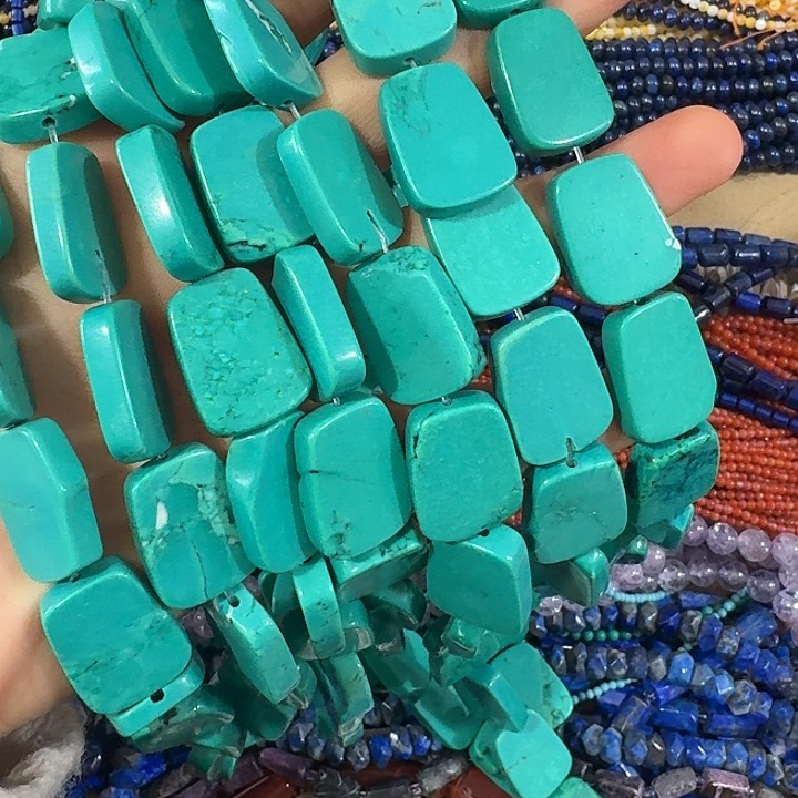 玛瑙/玉髓合金珠宝半成品一条绿色梯形小牌牌