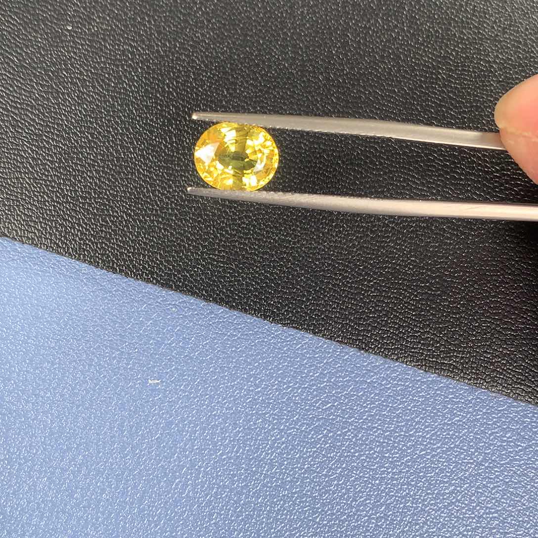 蓝宝石裸石未镶嵌2.38 斯里兰卡 