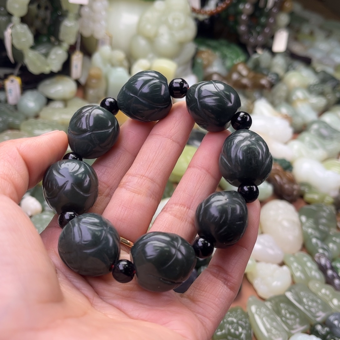 和田玉未镶嵌手串