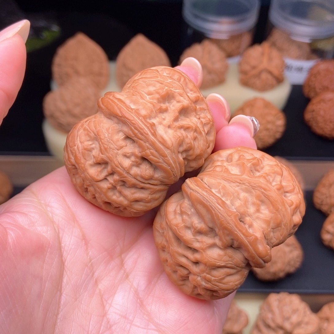 吊坠文玩核桃47元宝