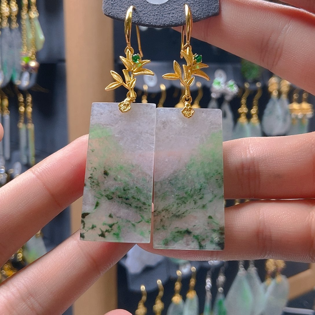 翡翠未镶嵌耳饰翡翠