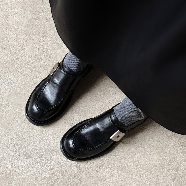 深口单鞋复古粗跟小皮鞋2026年圆头平底英伦风