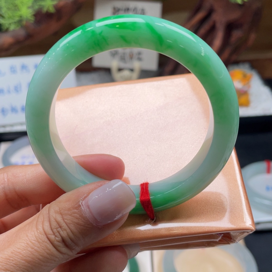 翡翠手镯未镶嵌35号