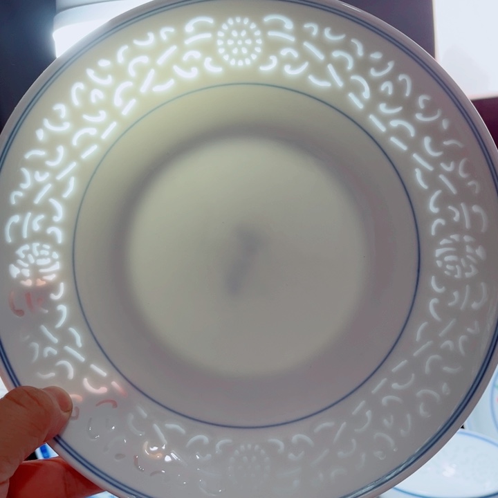 青花玲珑8寸窝盘满雕双福双线