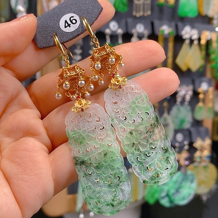 翡翠未镶嵌耳饰翡翠