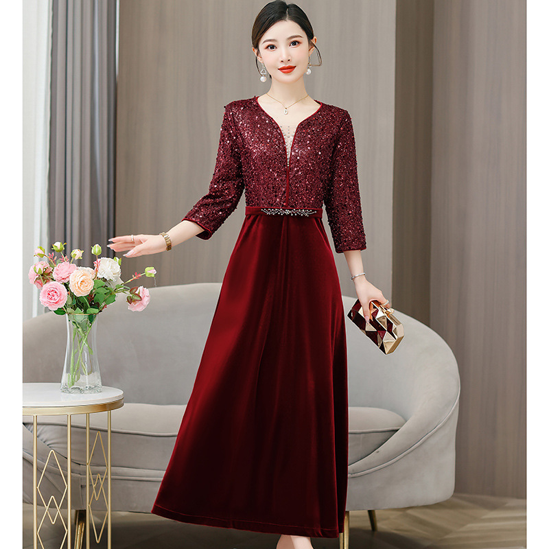 新国风婚宴礼服2024秋冬新款喜婆婆装重工亮片刺绣收腰显瘦连衣裙
