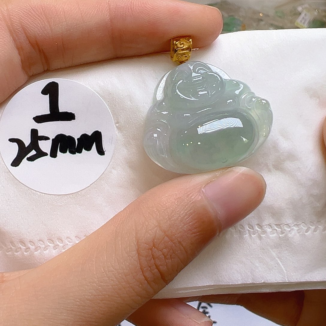 翡翠18K金镶嵌颈饰翡翠