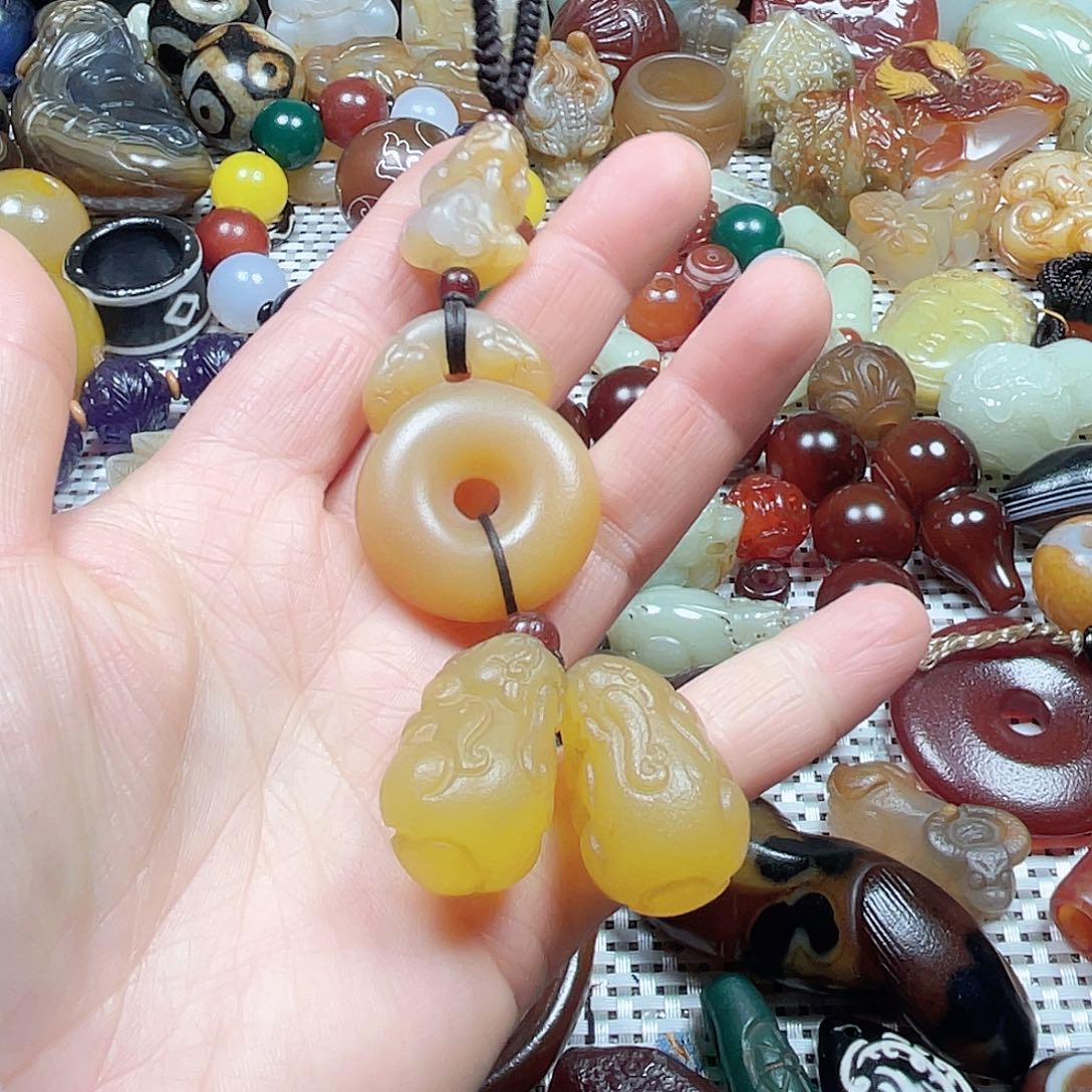 玛瑙/玉髓挂件未镶嵌