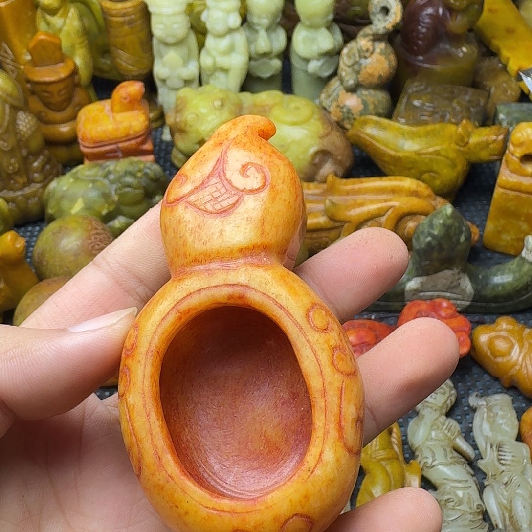 白玉菩提吊坠。。。