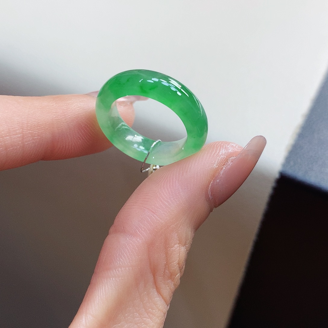 翡翠未镶嵌戒指9号