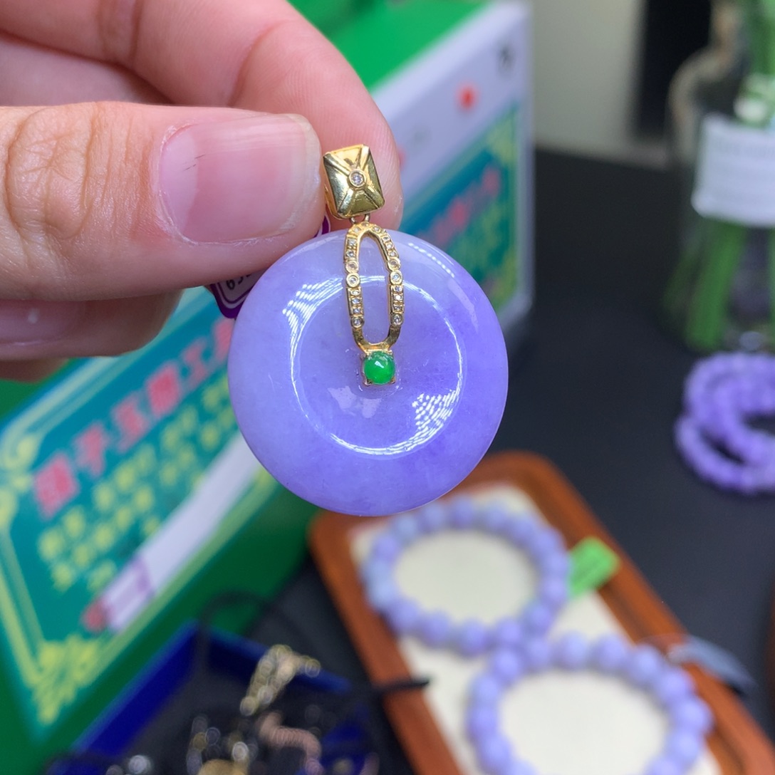 翡翠颈饰18K金镶嵌天然