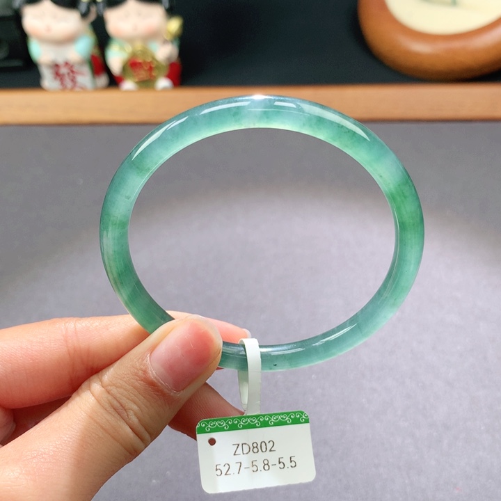 翡翠手镯未镶嵌天然翡翠手镯叮当镯