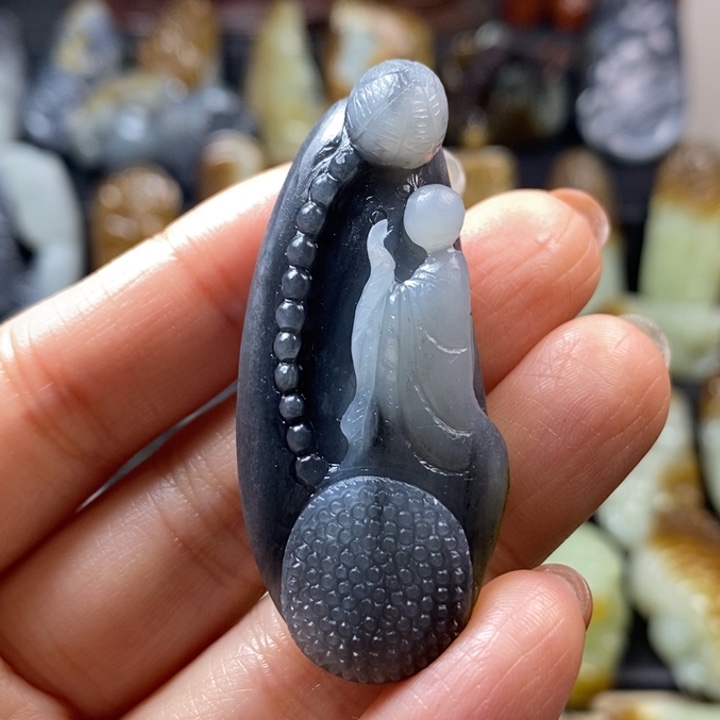 玉***润和田玉未镶嵌挂件